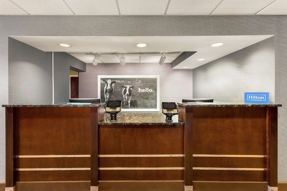 Hampton Inn Birmingham Trussville - photo 6