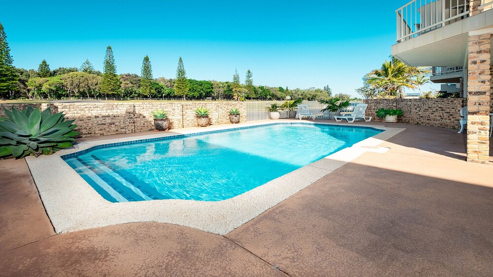 Beach Point East Ballina — 4-Star Luxury Hotel in East Ballina, Australia