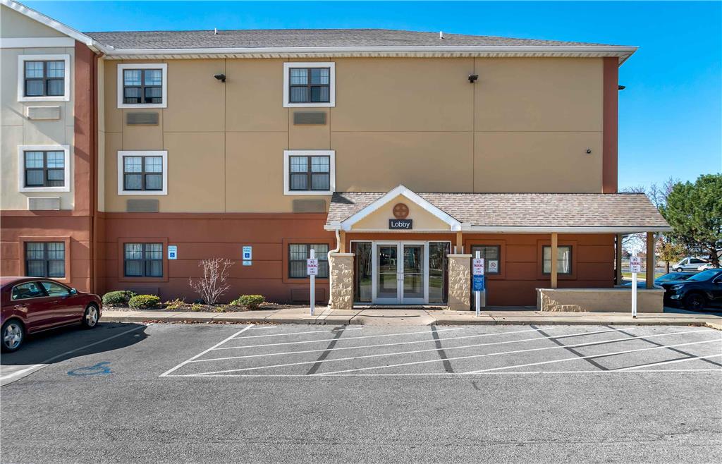 Extended Stay America Suites Toledo Holland - photo 2