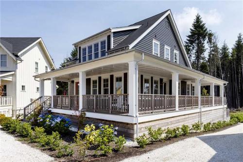 The Big Chill by Seabrook Hospitality in Huntington Beach, United States