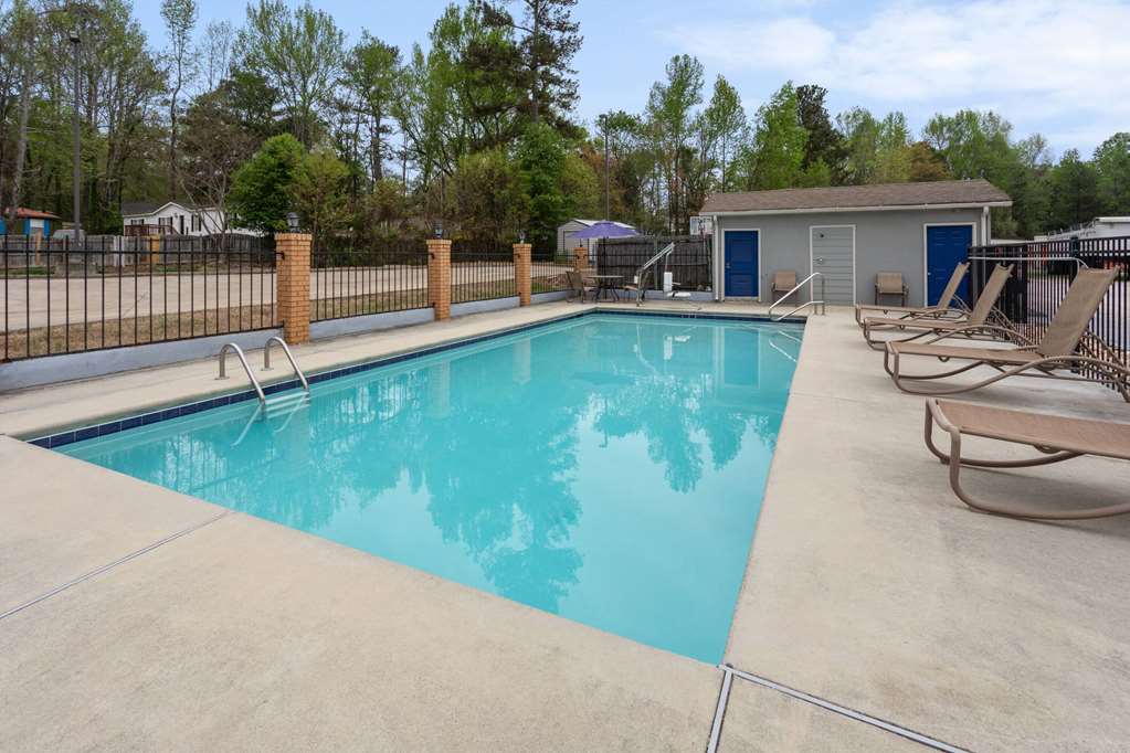 Days Inn by Wyndham Douglasville Atlanta Fairburn Road - photo 6