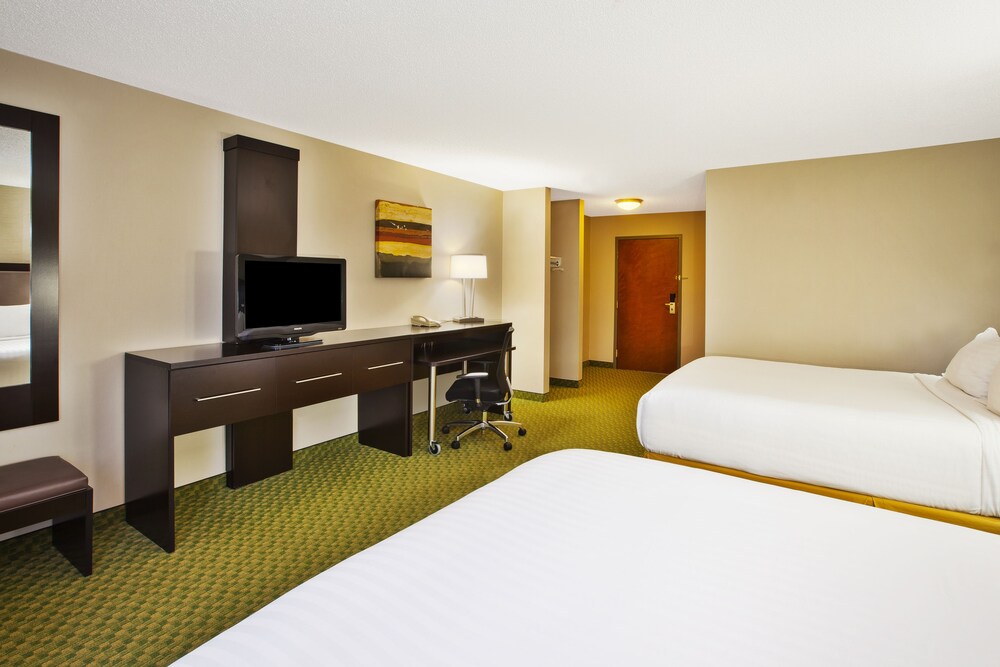 Holiday Inn Express & Suites Montpelier by IHG - photo 29
