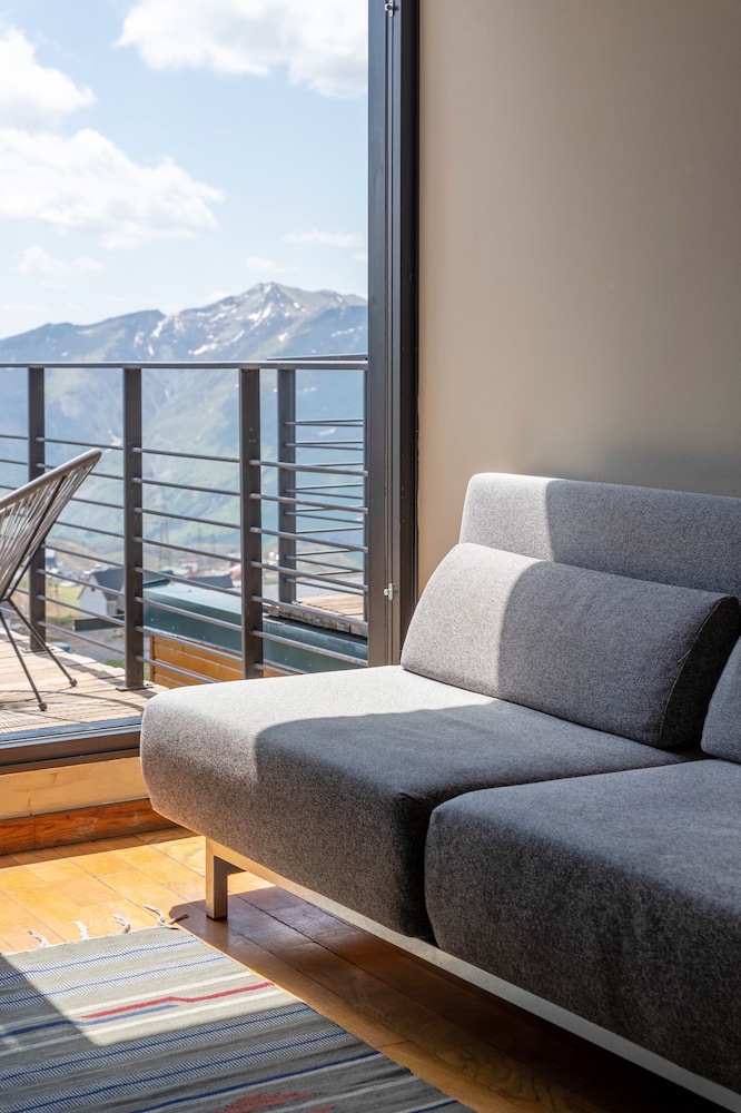 Quadrum Ski & Yoga Resort