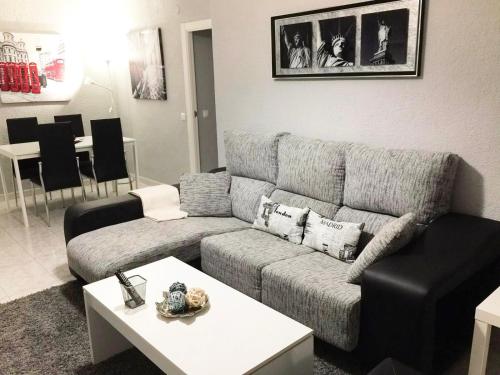 Amplio Piso a 10 Min de Salamanca by Bebalmy — hotel in Santa Marta De Tormes