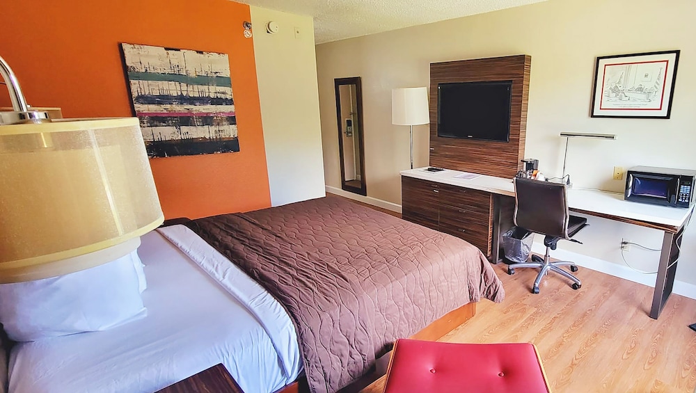 Studios & Suites 4 Less Charlotte - photo 15