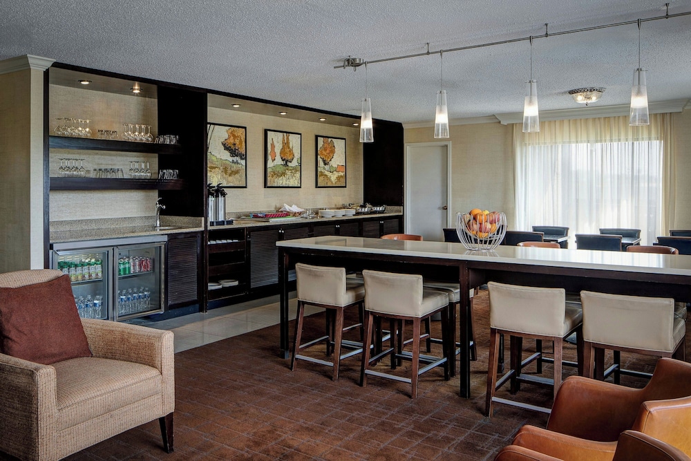 Sheraton Westport Chalet Hotel St. Louis - photo 62