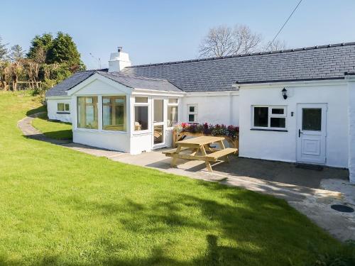 Bryn Eithin Cottage — 4-Star Luxury Hotel in Caernarfon, United Kingdom