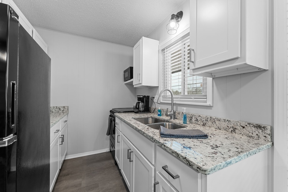 Silver Cove Resort on Table Rock Unit 8 - photo 6