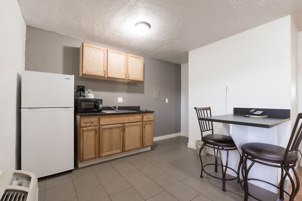 Little Suites Provo — hotel in Provo