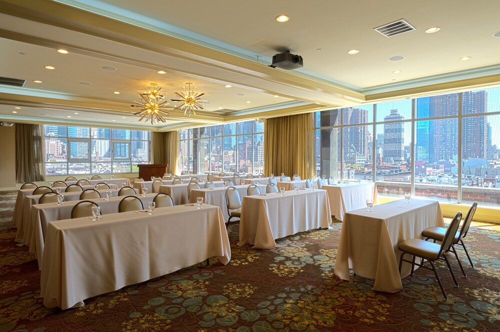 Skyline Hotel - photo 39