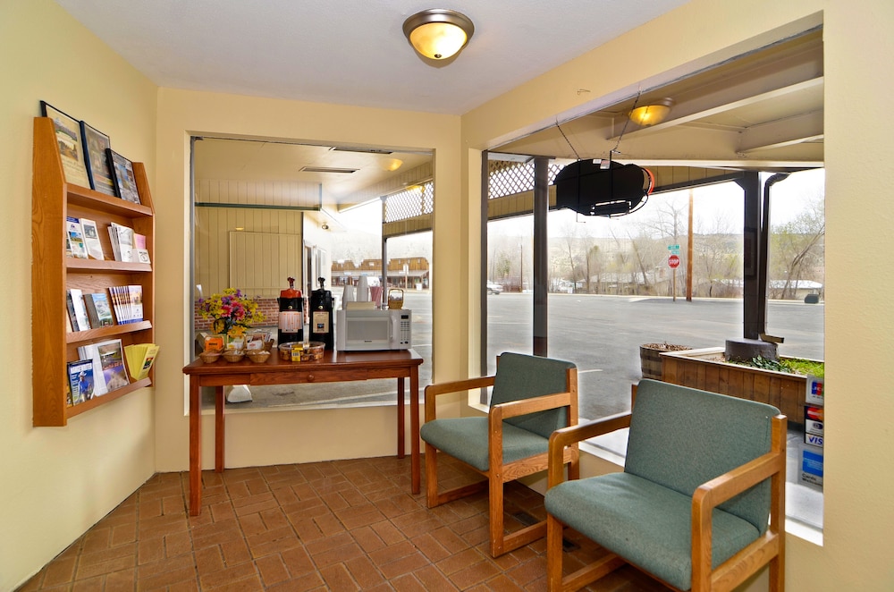 Sunset Inn John Day - photo 3