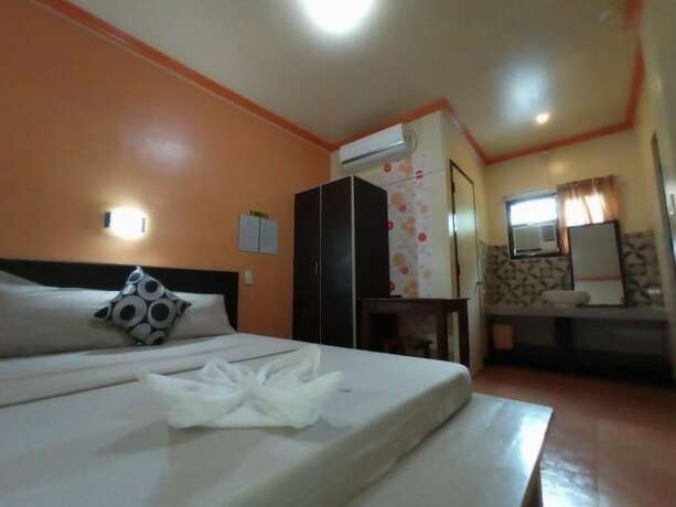 Serge Kafe Apartelle in Roxas, Philippines