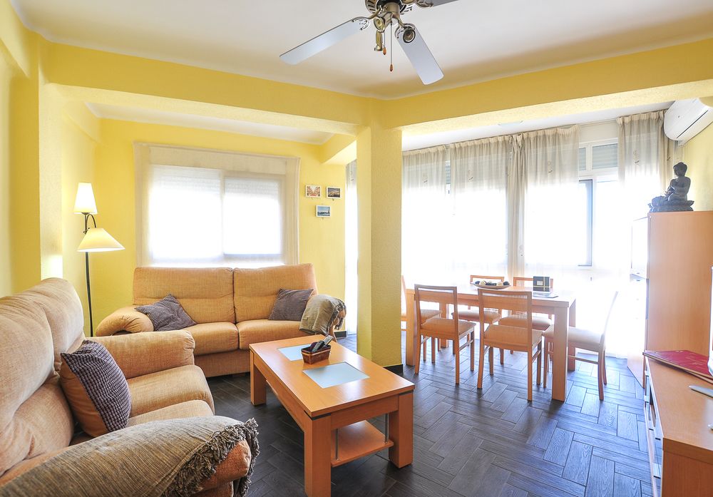 Holidays2Malaga Refino Pool and Parking — 4-Star Luxury Hotel in Malaga, Spain