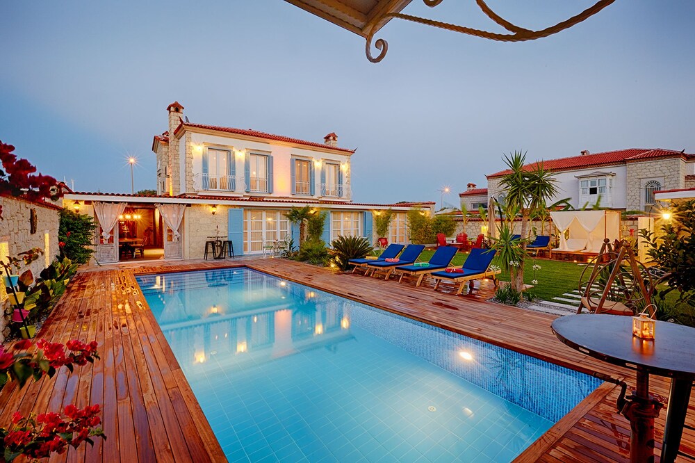 Alakapi Hotel & Villas — 5-Star Luxury Hotel in Cesme, Turkey