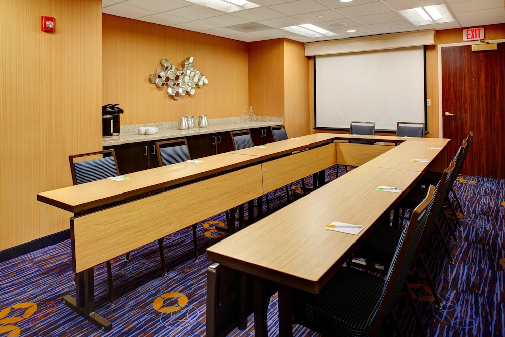 Courtyard by Marriott Columbus Downtown - photo 43