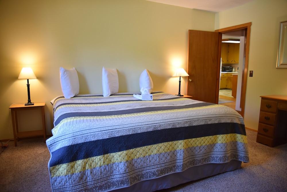 Robbins Motel - photo 7