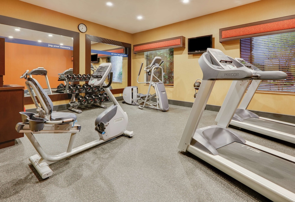 Hampton Inn and Suites Fort Worth Forest Hill - photo 16