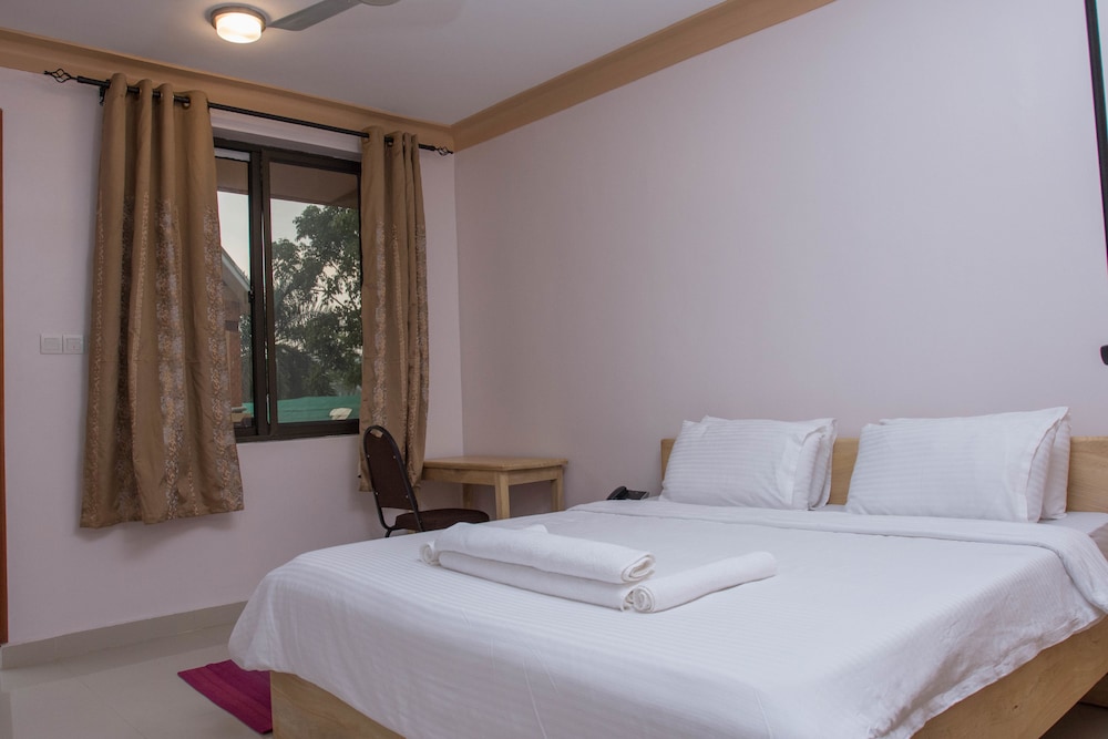 The Explorers Hub - carbon neutral hotel in Kampala