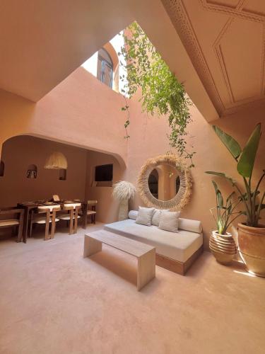 Riad Roseli — 4-Star Luxury Hotel in Marrakesh, Morocco