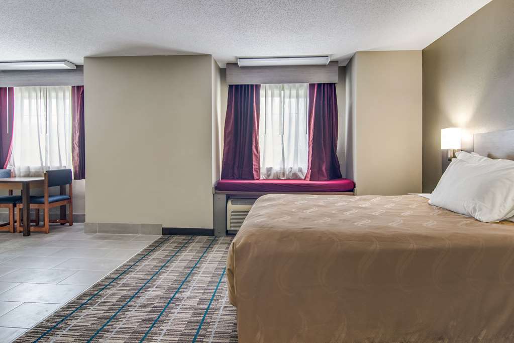 Quality Inn & Suites Grove City Outlet Mall - photo 23