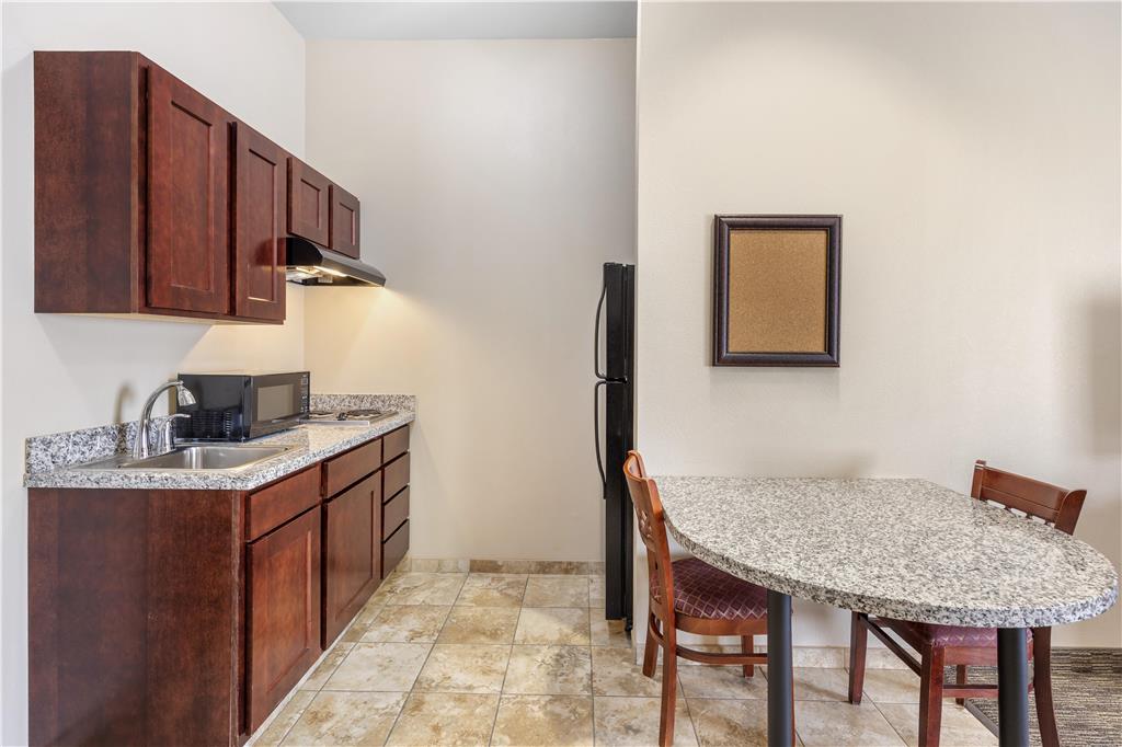 Best Western North Edge Inn - photo 26