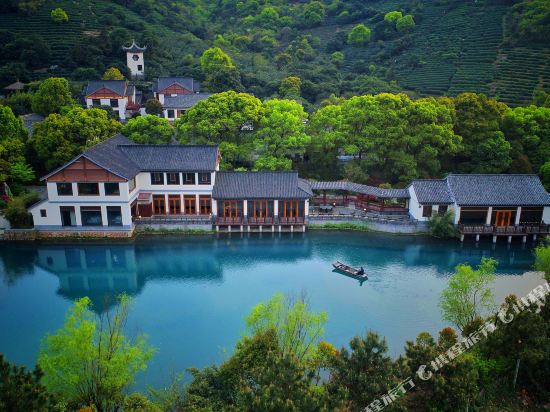 Piaomiao Resort — 4-Star Luxury Hotel in Suzhou, People's Republic of China