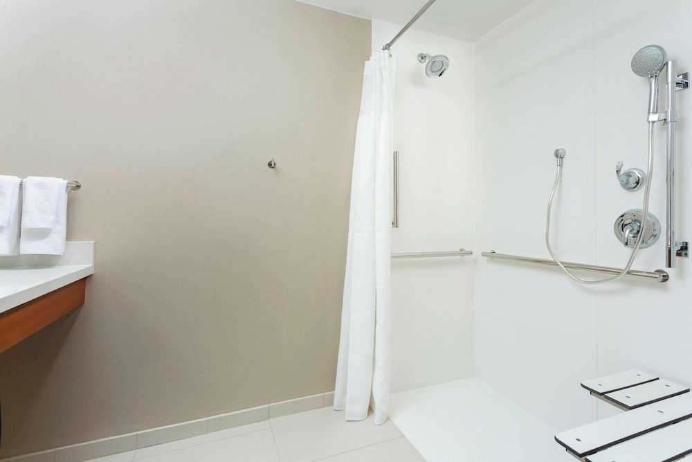 Springhill Suites San Diego Mission Valley - photo 18