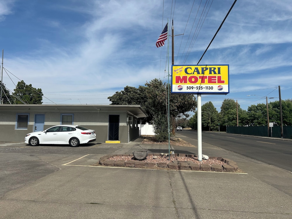 Capri Motel By Belvilla Walla Walla Us 12 — Walla Walla