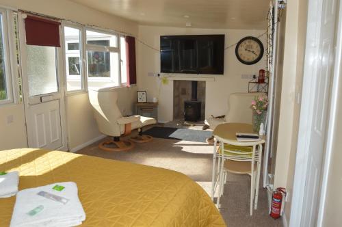 Detached Romantic Studio. — 4-Star Luxury Hotel in Mansfield Woodhouse, United Kingdom