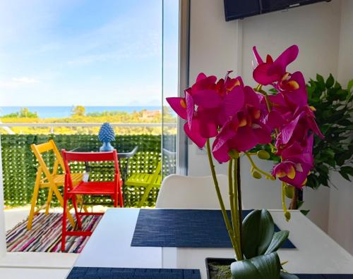 Casa Ekaterina Free Wifii Spiaggia 200 Metri — 4-Star Luxury Hotel in Brolo, Italy