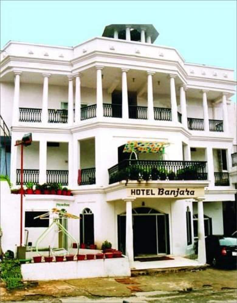 Hotel Banjara Regalia in Abu Road, India