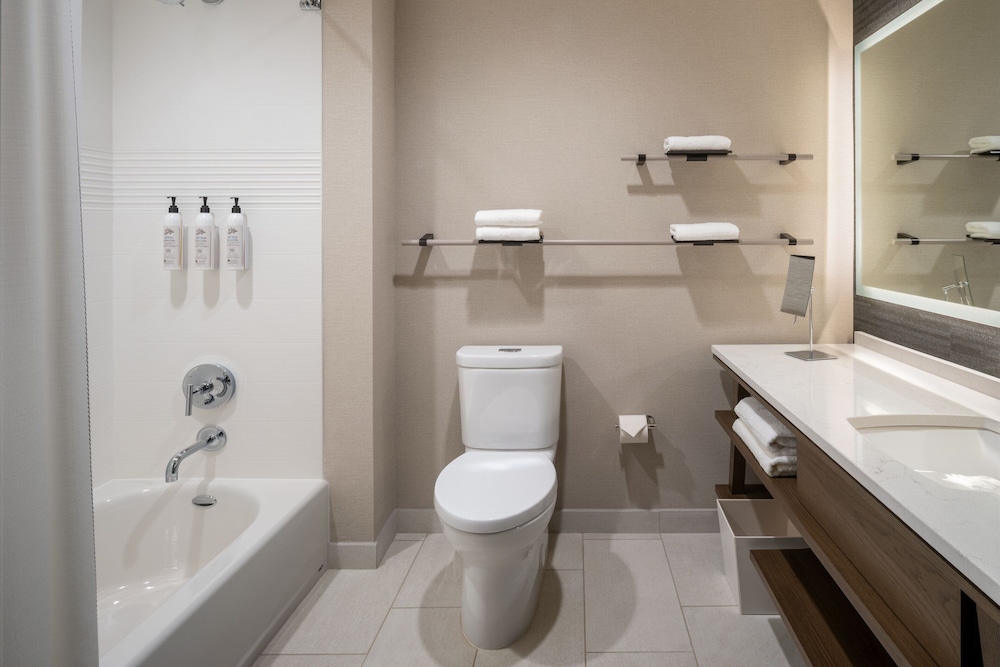 Delta Hotels by Marriott Wichita Falls Convention Center - photo 28