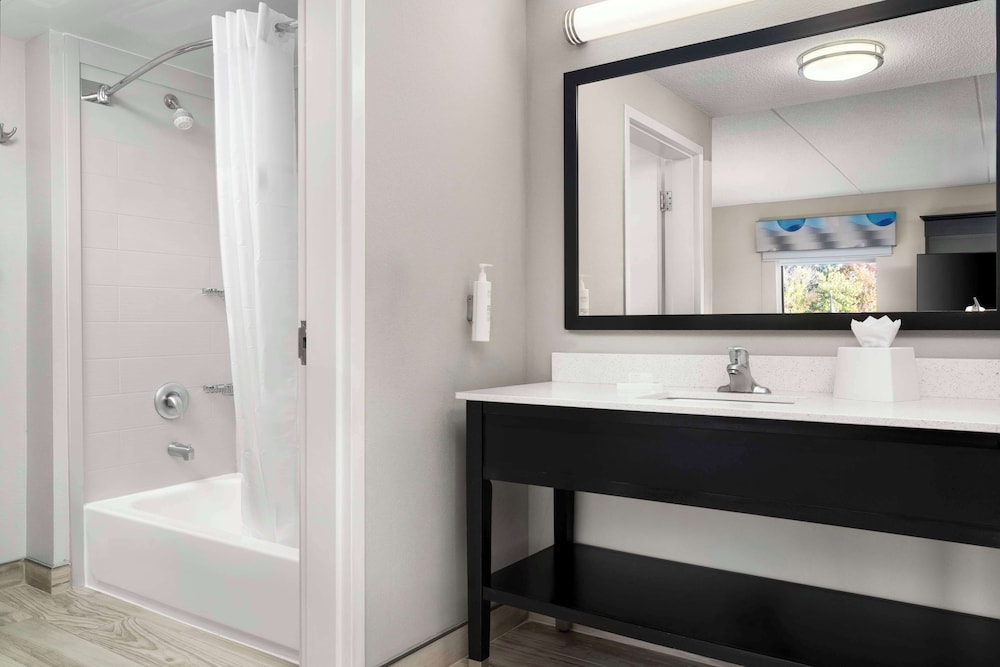 Hampton Inn Stafford Quantico & Conference Center - photo 27