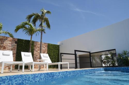 Suites calle 38 — 4-Star Luxury Hotel in Playa Del Carmen, Mexico