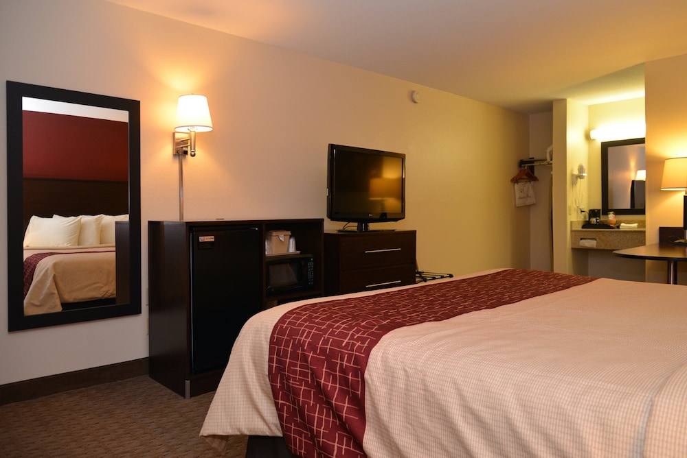 Red Roof Inn Cookeville Tennessee Tech - photo 6
