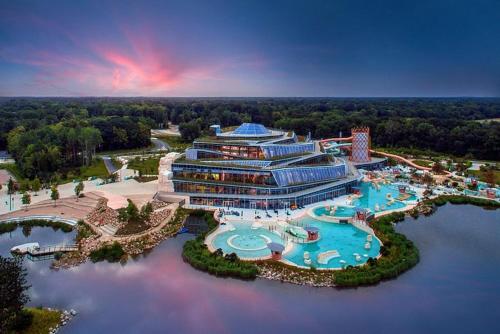 Appartement Disneyland Montevrain 77 — 4-Star Luxury Hotel in Montevrain, France