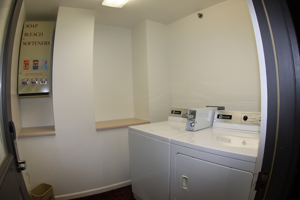 St. Ignace Budget Host Inn - photo 26