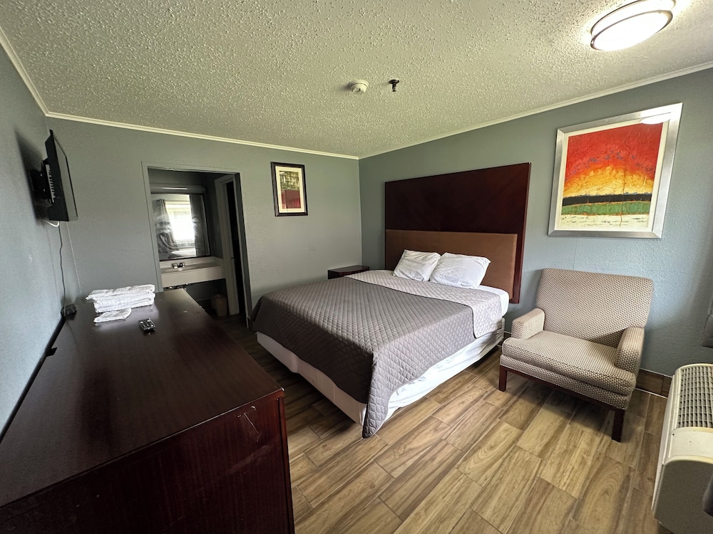 Studio Suites - photo 7
