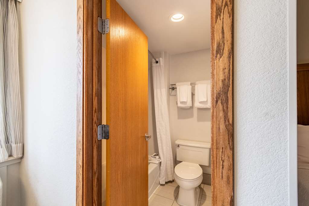 Best Western Bridgeview Hotel - photo 38