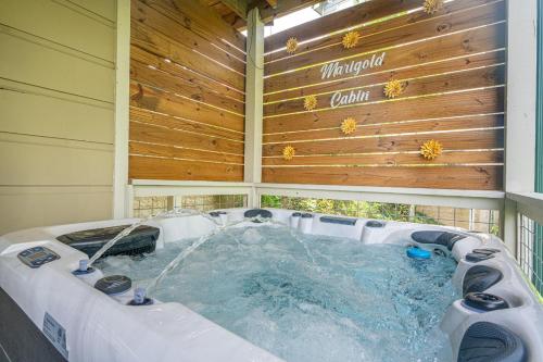 Marigold By Avada Properties - carbon neutral hotel in Pigeon Forge