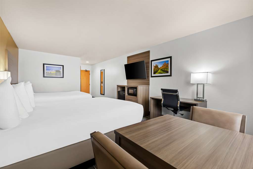 Best Western Plus Caldwell Inn & Suites - photo 24