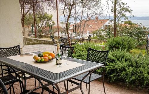 2 Bedroom Nice Apartment In Podstrana — 4-Star Luxury Hotel in Podstrana, Croatia