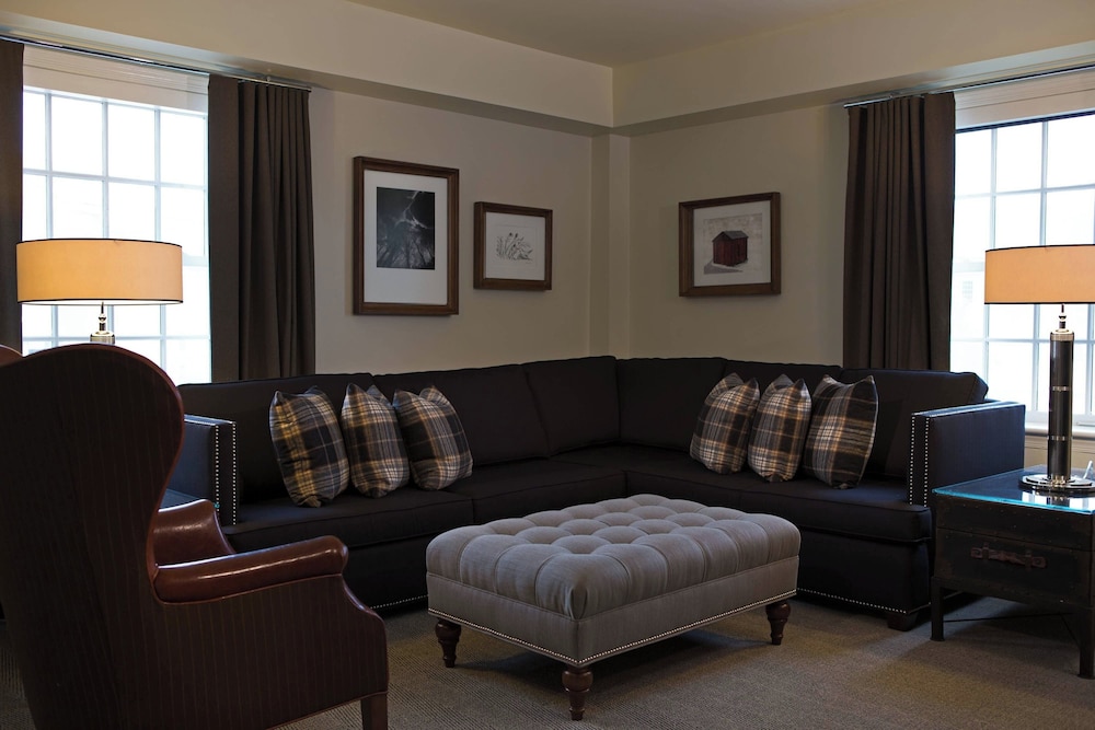 College Park Marriott Hotel & Conference Center - photo 20