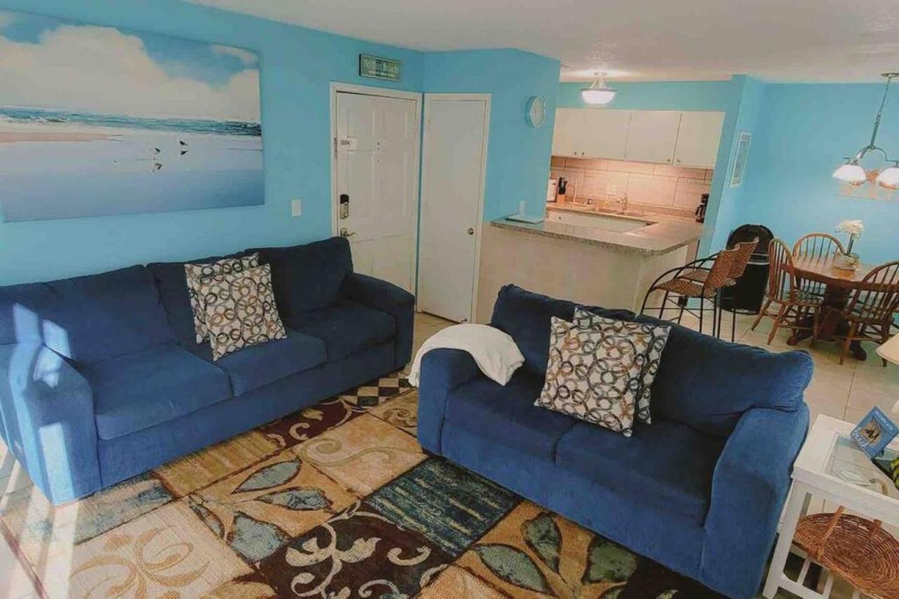 T11 Downstairs King Bed Ocean Walk Resort close to tennis courts and back pool in Saint Simons Island, United States