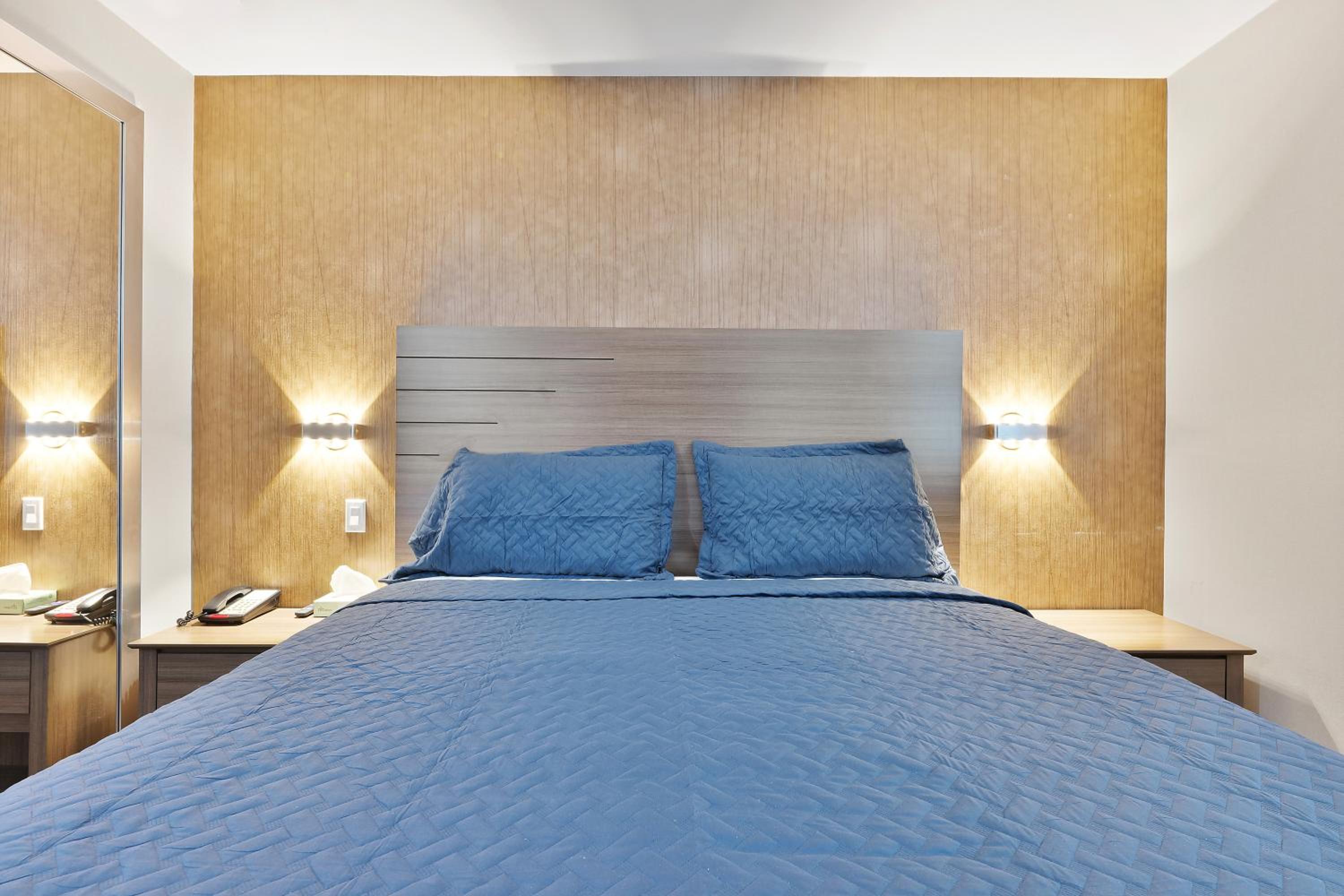 Casa Blanca Hotel Brooklyn - photo 37