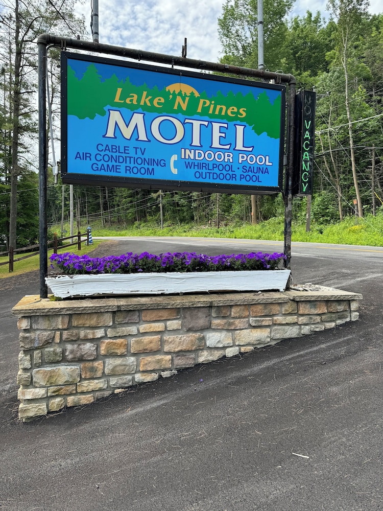 Lake 'N Pines Motel - photo 71