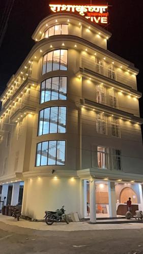 RadhaKrishna Executive — hotel in Tuljapur