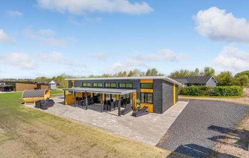 5 Bedroom Cozy Home In Hadsund — 5-Star Luxury Hotel in Hadsund, Denmark