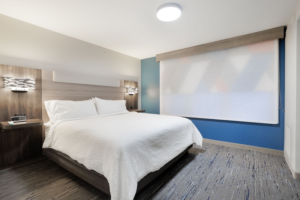 Holiday Inn Express & Suites Zion by IHG - photo 22