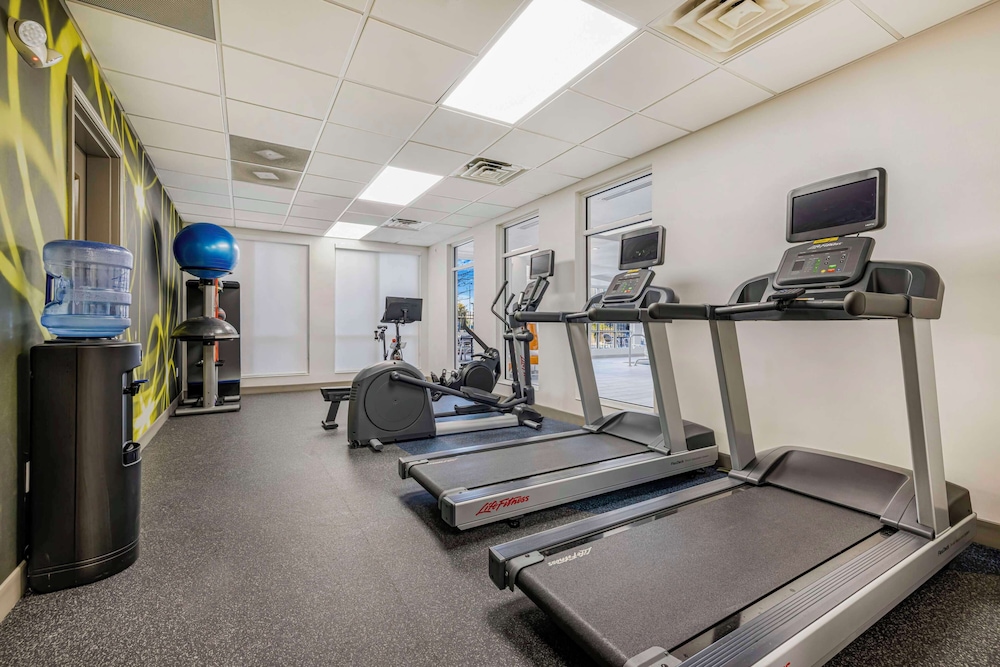 Hilton Garden Inn Colorado Springs Airport - photo 24